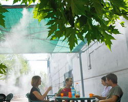 พ่นหมอกให้ความเย็นบริเวณบ้าน พ่นหมอกให้ความเย็นบริเวณบ้าน